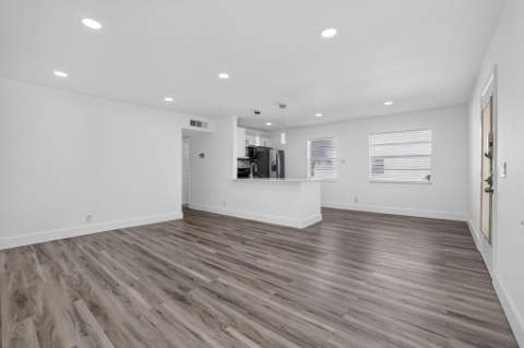 515 Normandy Lane, Delray Beach FL - photo 9 of 42