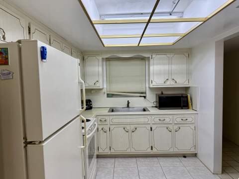 1501 Arthur Street #5, Hollywood FL - photo 8 of 17