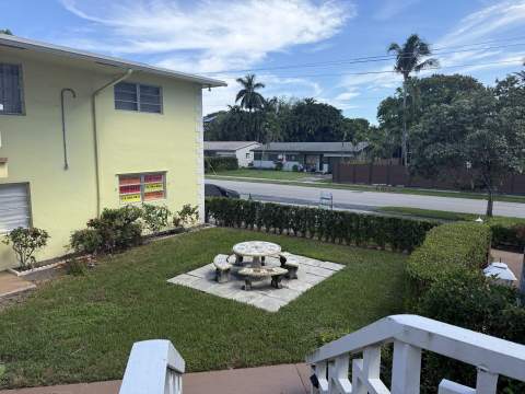 1501 Arthur Street #5, Hollywood FL - photo 15 of 17