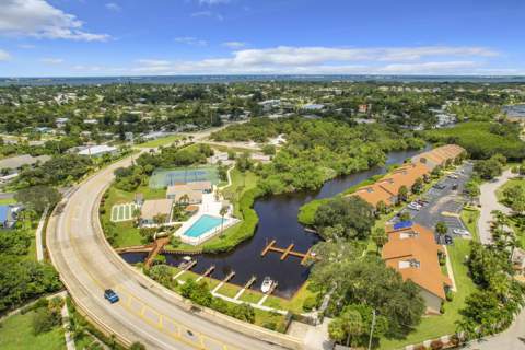 1551 NE 13th Terrace #A16, Jensen Beach FL - photo 23 of 32