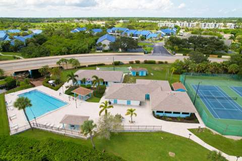 1551 NE 13th Terrace #A16, Jensen Beach FL - photo 24 of 32