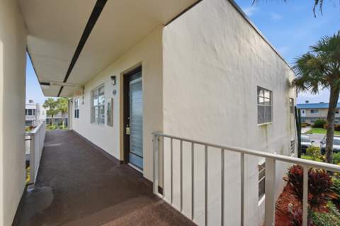 479 Burgundy J, Delray Beach FL - photo 9 of 54