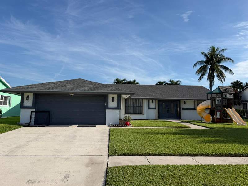 3 bedroom Single Family Residence at 5099 Little Beth Drive, Le Chalet 4-A, Boynton Beach — photo 3