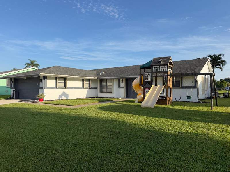3 bedroom Single Family Residence at 5099 Little Beth Drive, Le Chalet 4-A, Boynton Beach — photo 4