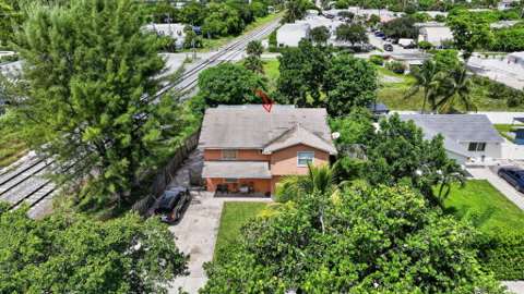 115 SE 5Th Street, home for sale in Delray Beach 33483