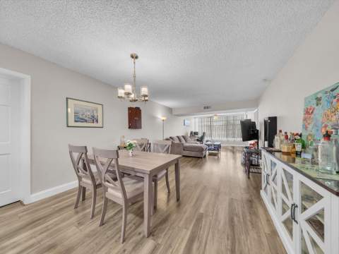 1701 Whitehall Drive #302, Davie FL - photo 10 of 28