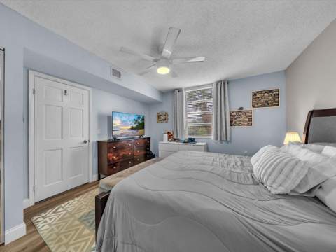 1701 Whitehall Drive #302, Davie FL - photo 19 of 28