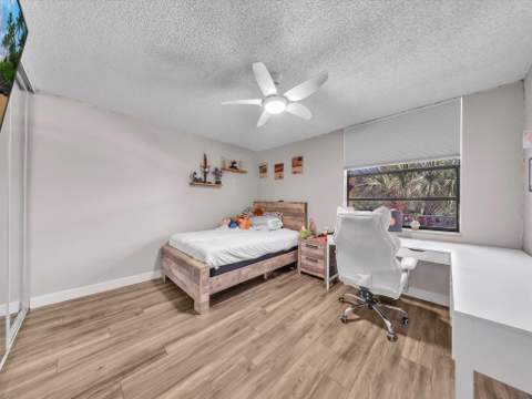 1701 Whitehall Drive #302, Davie FL - photo 24 of 28