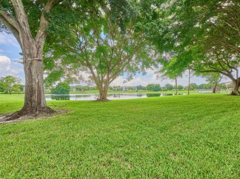 2904 Victoria Place #H1, Coconut Creek FL - photo 23 of 35
