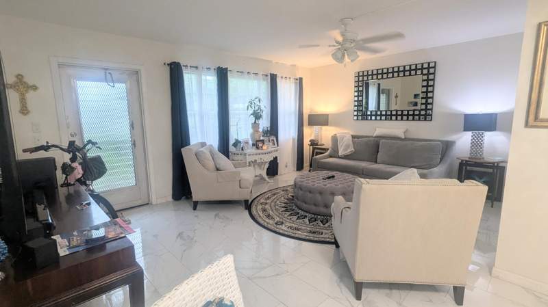 1 bedroom Condominium at 360 Windsor P, Windsor Condos, West Palm Beach — photo 2