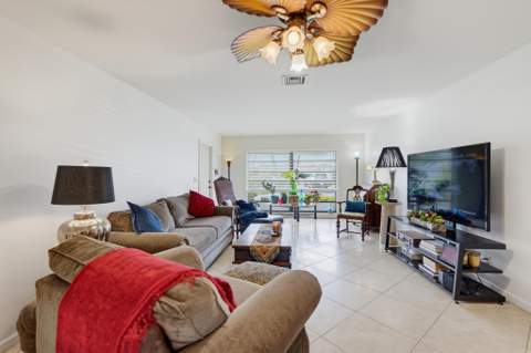 4696 Greentree Path #A, Boynton Beach FL - photo 6 of 27