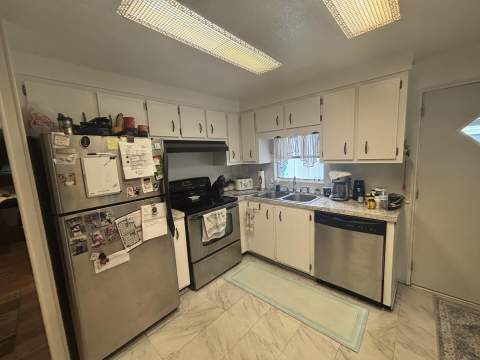 4042 Royal Manor Boulevard, Boynton Beach FL - photo 15 of 33