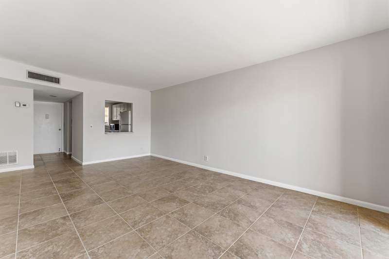 2 bedroom Condominium at 1638 Embassy Drive #208, Jamestown Condo, West Palm Beach — photo 5