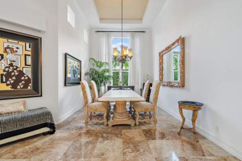 9054 Lakes Boulevard, West Palm Beach FL - photo 10 of 57
