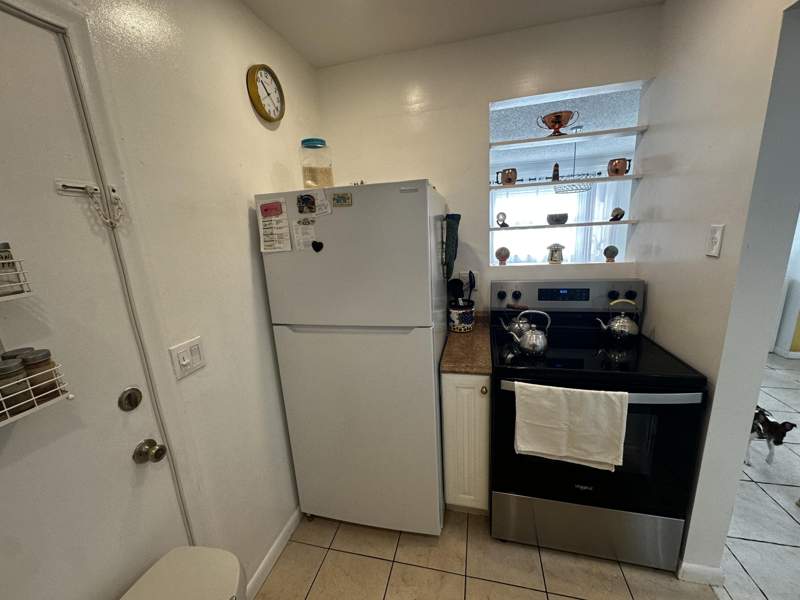 2 bedroom Stock Cooperative at 330 S Cypress Road #610, Virginian Apartments, Pompano Beach — photo 5