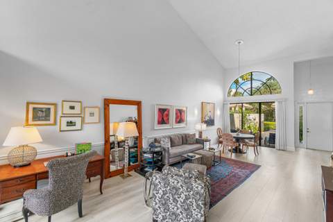 5315 Monterey Circle #D, Delray Beach FL - photo 11 of 37