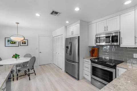 5315 Monterey Circle #D, Delray Beach FL - photo 6 of 37