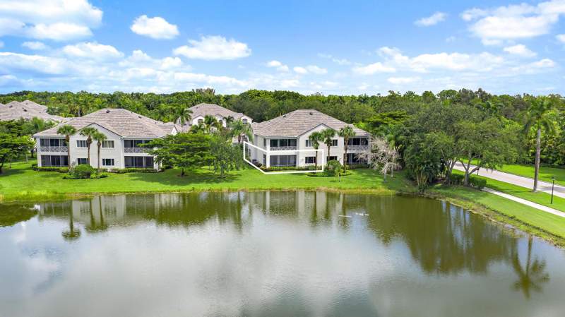 2 bedroom Condominium at 7511 Orchid Hammock Drive, Ibis Golf & Country Club, West Palm Beach — photo 4