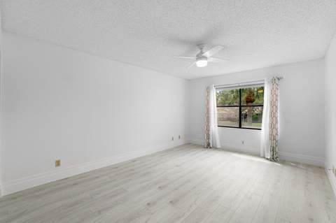 5315 Monterey Circle #D, Delray Beach FL - photo 21 of 37