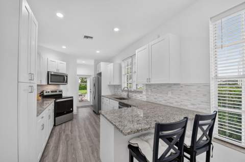 876 Cindy Cir Lane, Wellington FL - photo 23 of 57