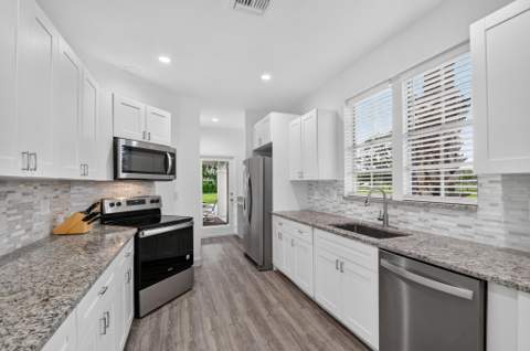 876 Cindy Cir Lane, Wellington FL - photo 22 of 57