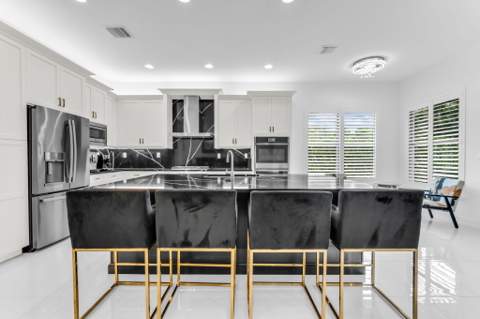 9285 Mountain Pine Grove, Boynton Beach FL - photo 6 of 62