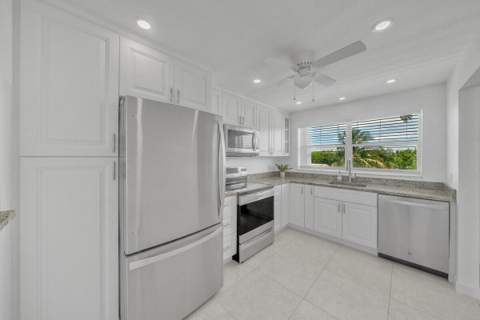 2016 S Federal Highway #404, Boynton Beach FL - photo 12 of 51