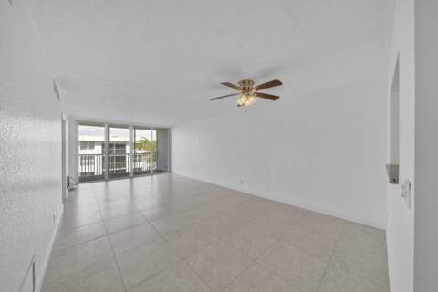 2016 S Federal Highway #404, Boynton Beach FL - photo 23 of 51