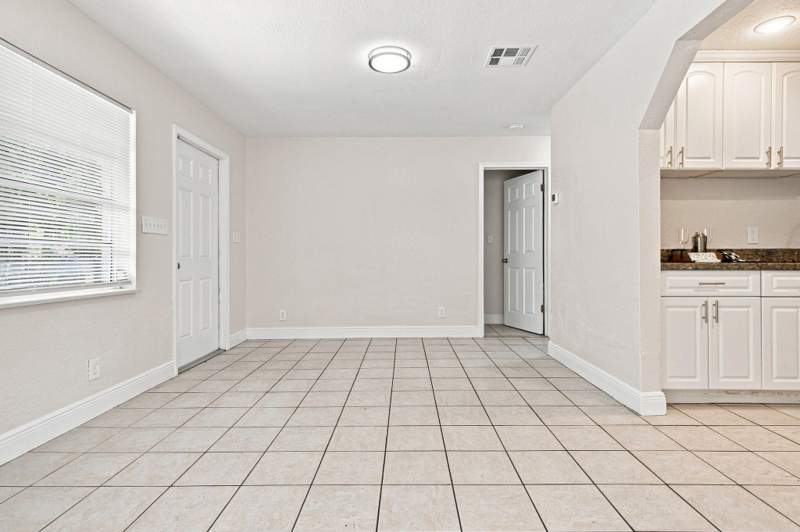 3 bedroom Single Family Residence at 1472 NE 25th Court, Collier Manor 4th Add, Pompano Beach — photo 4