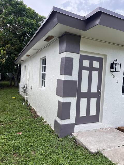 5012 SW 22nd Street, West Park FL - photo 7 of 23