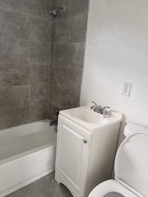 5012 SW 22nd Street, West Park FL - photo 14 of 23