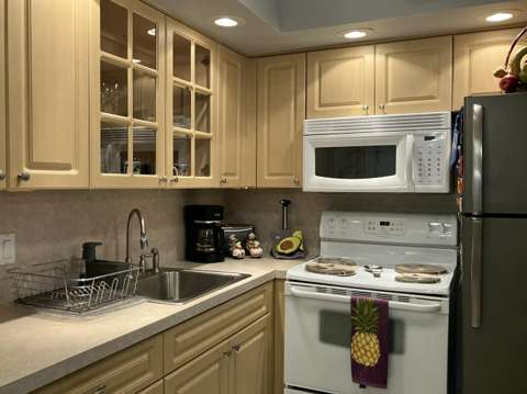 130 Southampton B, home for sale in West Palm Beach 33417