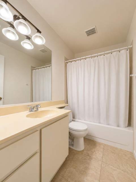 6262 Riverwalk Lane #3, Jupiter FL - photo 13 of 16