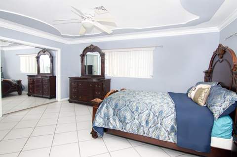 891 Lyndon Drive, Lantana FL - photo 13 of 47
