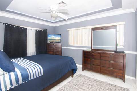 891 Lyndon Drive, Lantana FL - photo 16 of 47