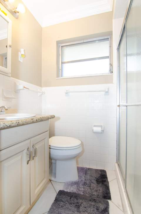 891 Lyndon Drive, Lantana FL - photo 17 of 47
