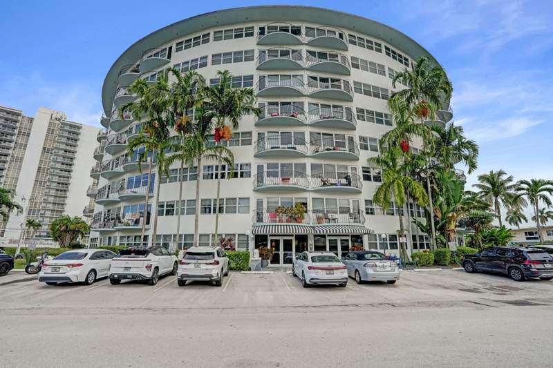 2 bedroom Condominium at 3250 NE 28TH Street #306, LE CERCLE BY THE BEACH CONDO, Fort Lauderdale — photo 2