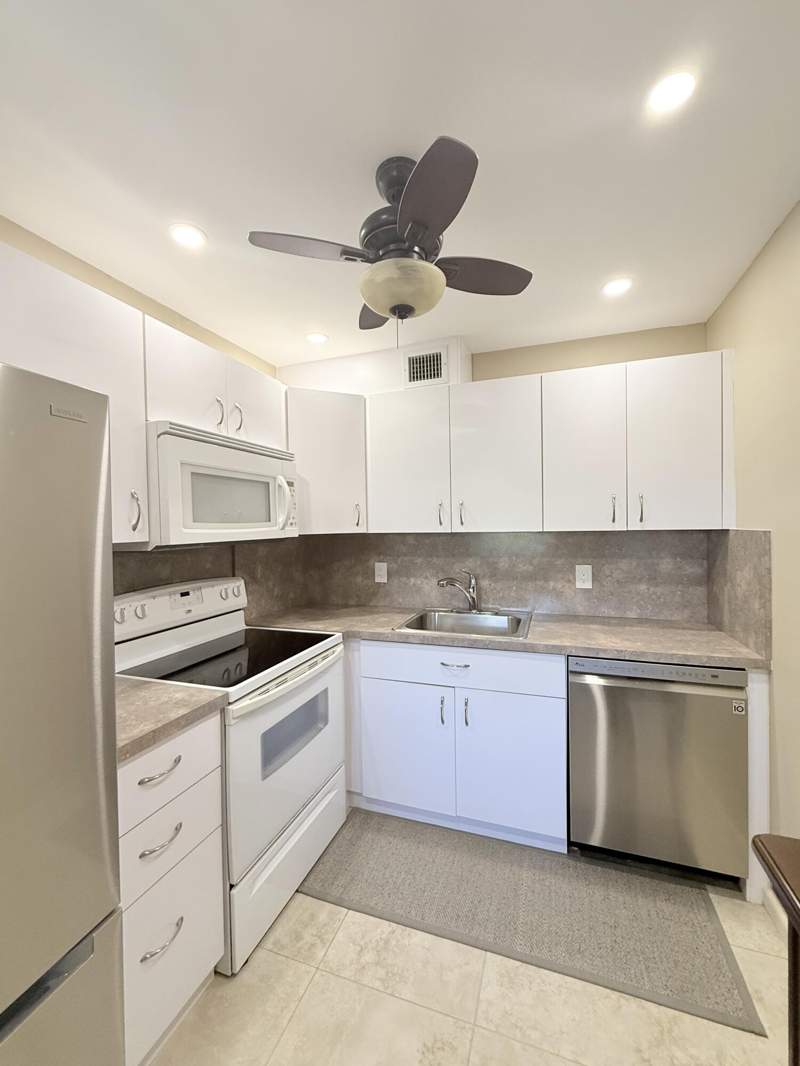 2 bedroom Condominium at 4015 Islewood D, Islewood D Condo, Deerfield Beach — photo 5