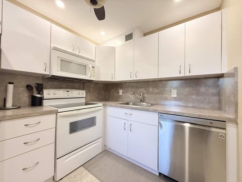 2 bedroom Condominium at 4015 Islewood D, Islewood D Condo, Deerfield Beach — photo 3