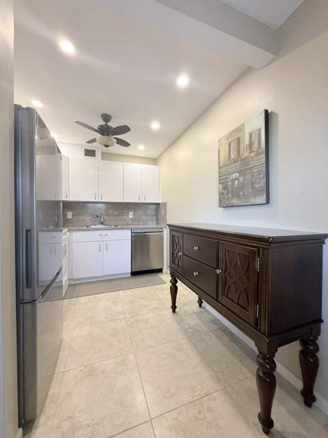 4015 Islewood D, Deerfield Beach FL - photo 6 of 66