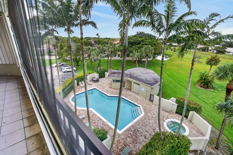 3 bedroom Condominium at 6463 La Costa Drive #402, La Costa Del Mar Condo, Boca Raton — photo 3