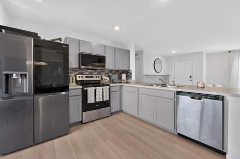 1051 SW Becker Road, Port St. Lucie FL - photo 11 of 38