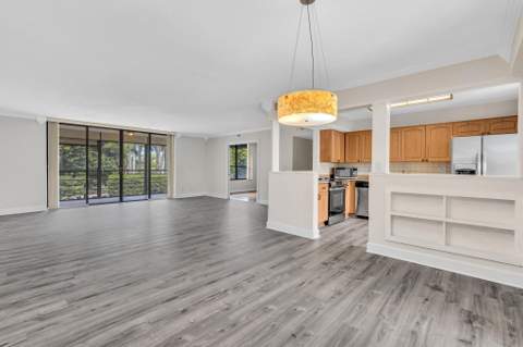 7564 Regency Lake Drive #202, Boca Raton FL - photo 12 of 80