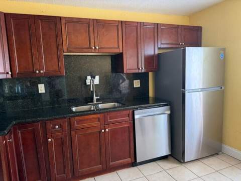 4044 SW 67th Terrace #7, Davie FL - photo 8 of 27