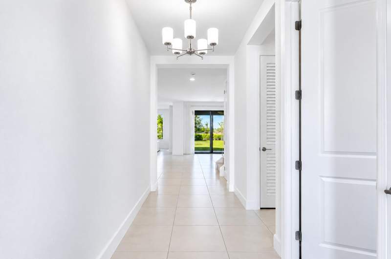 5 bedroom Single Family Residence at 19552 Broad Shore Walk, Arden Pud Pod G North, Loxahatchee — photo 4