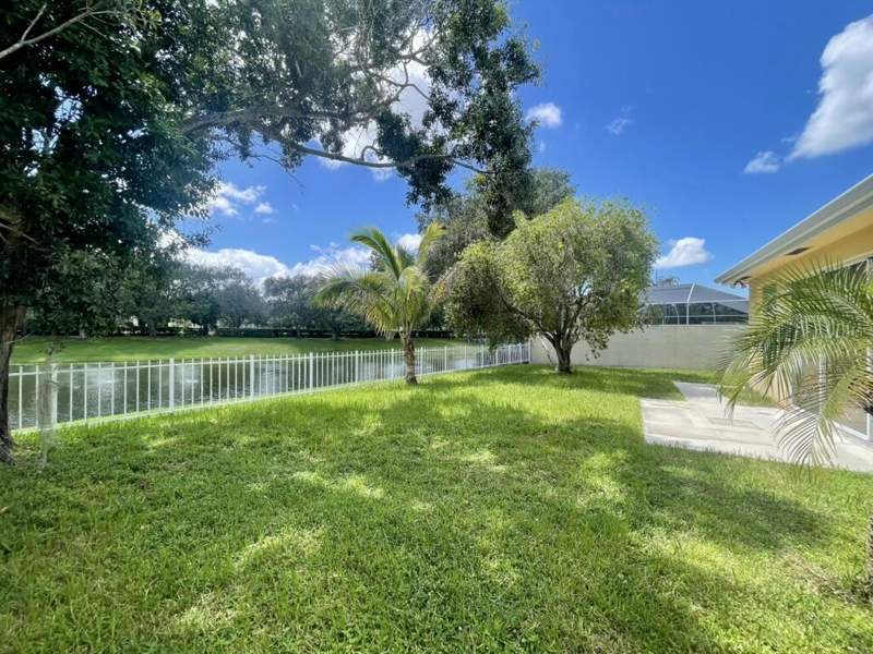3 bedroom Single Family Residence at 2571 SW Greenwich Way, The Meadows, Palm City — photo 5