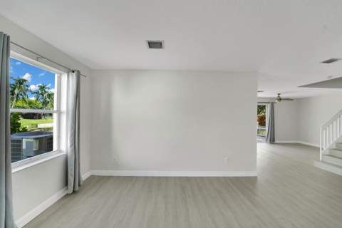 2666 Sawyer Terrace, Wellington FL - photo 17 of 93