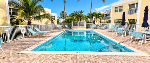 3541 NE Ocean Boulevard #15, Jensen Beach FL - photo 7 of 28