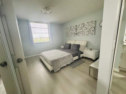 3635 Whitehall Drive #404, West Palm Beach FL - photo 17 of 38