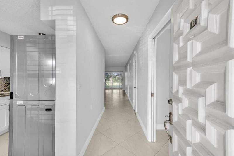 2 bedroom Condominium at 13950 Via Flora #B, Palm Greens At Villa Del Ray Condo II, Delray Beach — photo 4